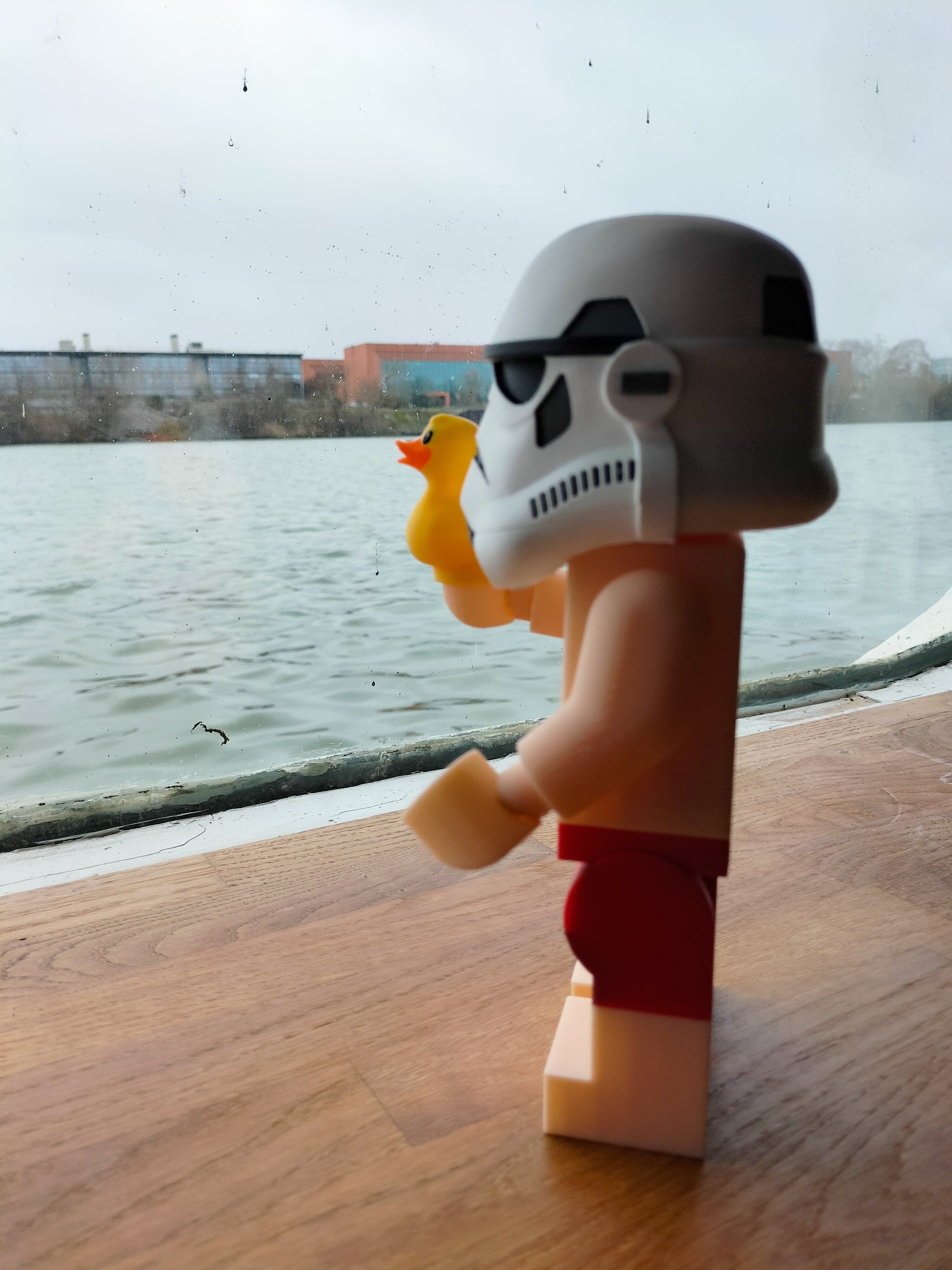 Soldat galactique en vacances — Figurine rétro imprimée en 3D